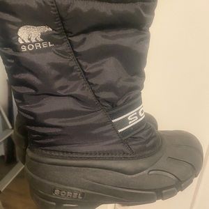 SOREL kids snow boots